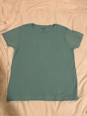 TALENTLESS Women's Aqua Crewneck Short Sleeve Tee